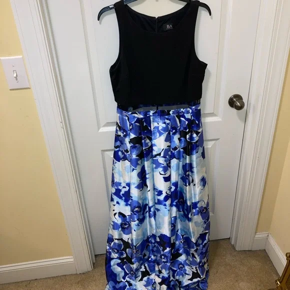 Betsy & Adam prom dress - Picture 5 of 12